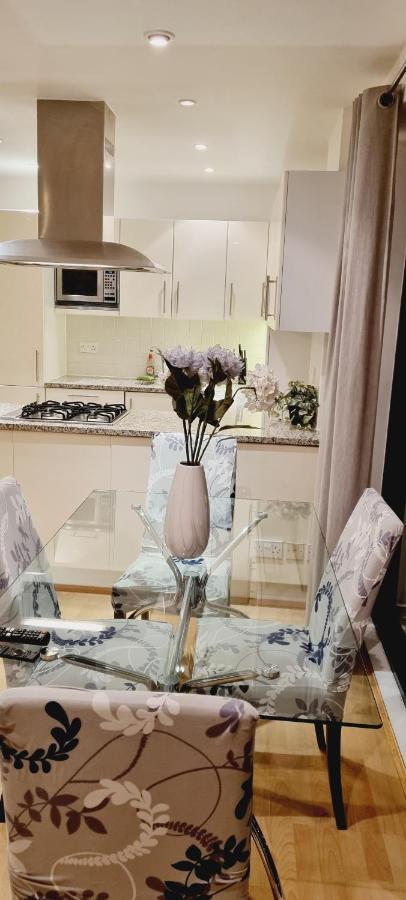Luxury Canary Wharf Apartment With Free Parking London Ngoại thất bức ảnh
